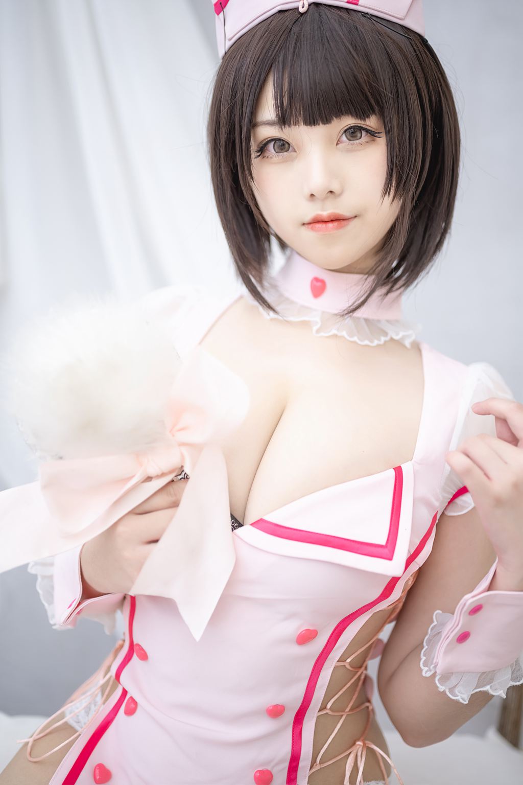 蜜汁猫裘 粉色小护士