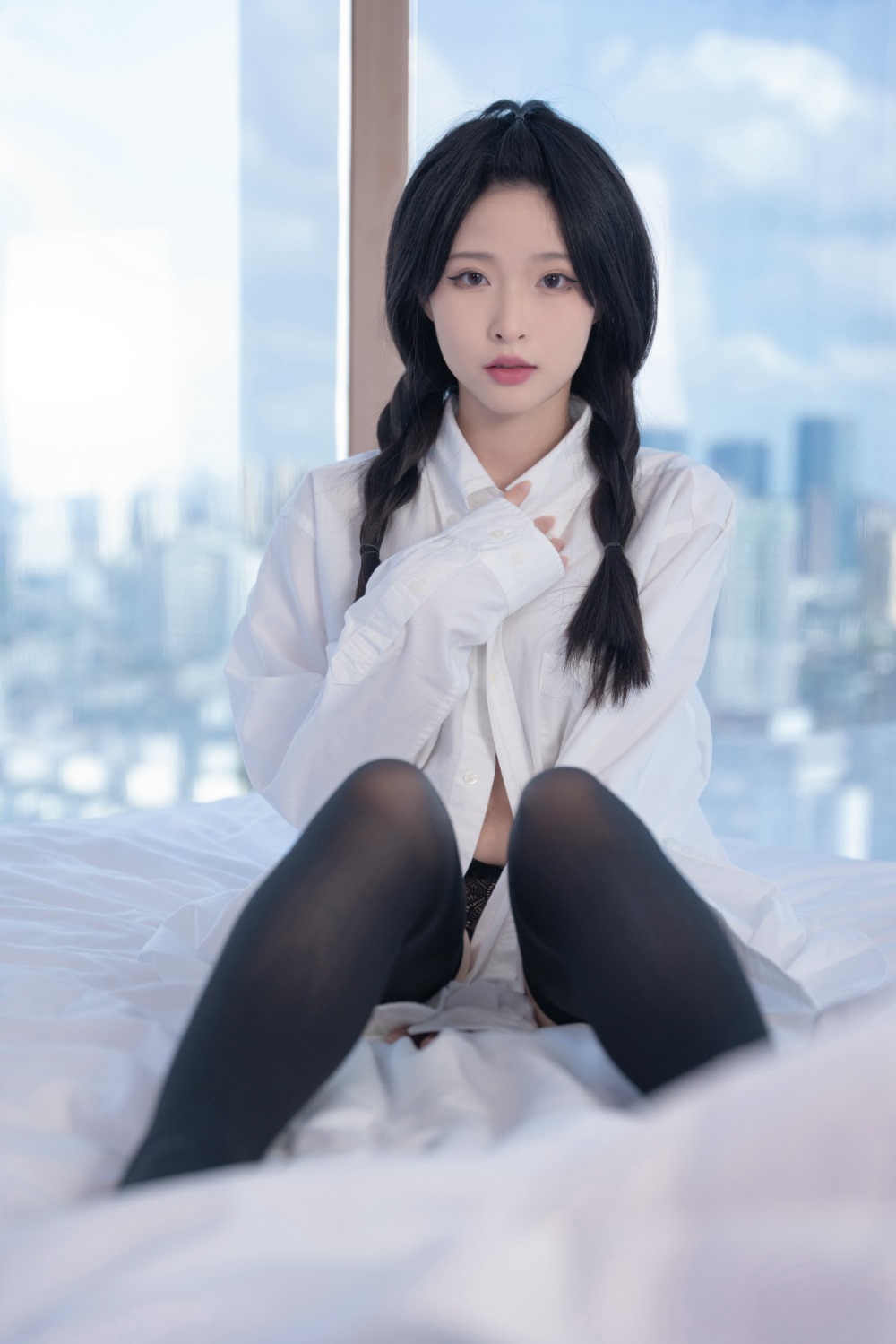 清水由乃 衬衣