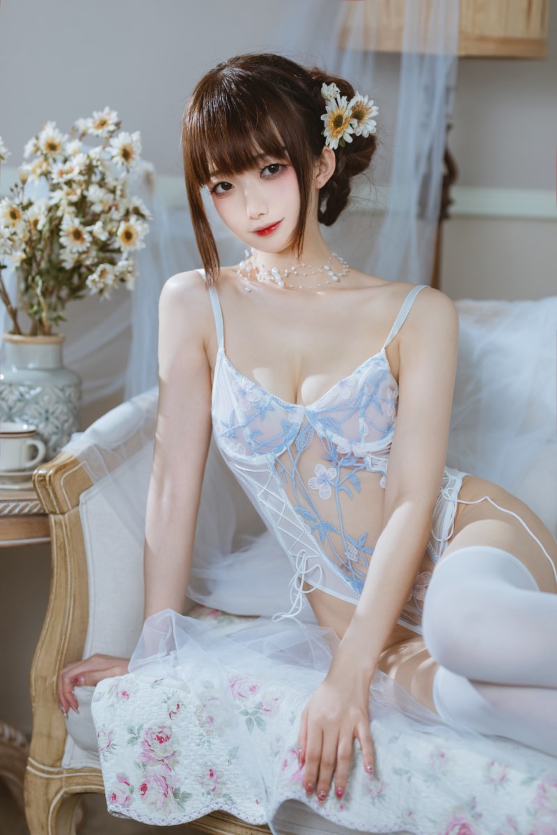 封疆疆v 纯欲连体衣