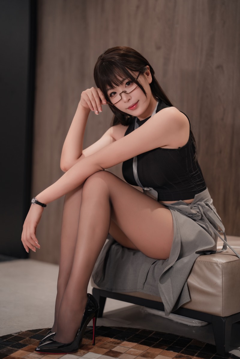 OL,学姐,眼镜,轩萧学姐
