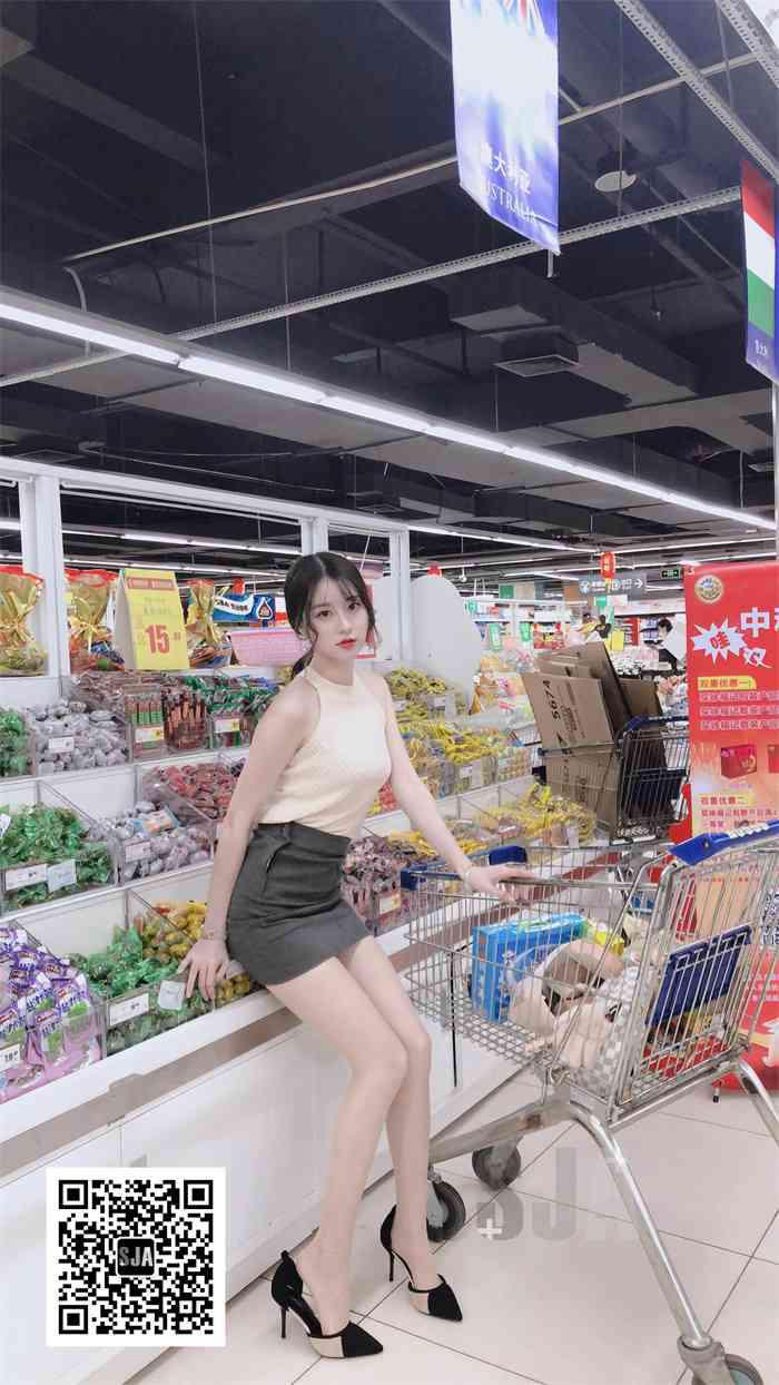 高跟鞋,短裙,高跟,都市,闺蜜,黑色,尖头高跟鞋,日常,灰色短裙,优雅,女性,闺蜜视角,黑色尖头高跟鞋,SJA佳爷